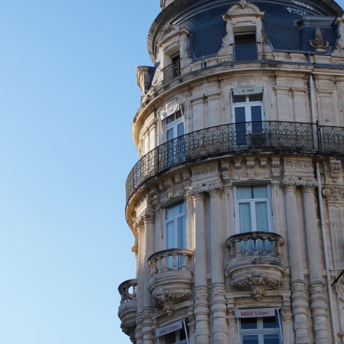 a cool building, not from Paris